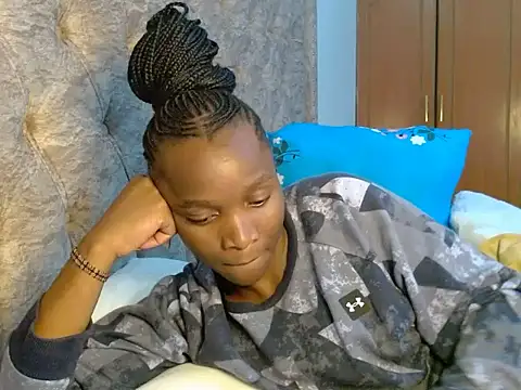 Snapshot of Naughty_Girl17 chatting on October 2025 05:42:02 PM Naughty Girl17 online show from October 2025 05:42:02 PM