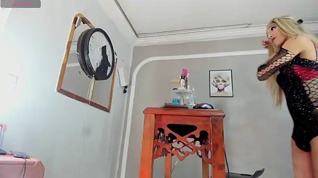 Snapshot of Jimena_Grey chatting on November 2025 11:30:01 PM Jimena Grey online show from November 2025 11:30:01 PM