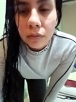 Michellluxo online show from April 2026 12:50:02 AM