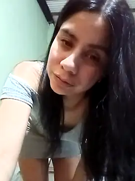 Michellluxo online show from April 2026 04:14:01 AM