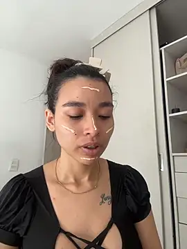 Snapshot of Hips_hannah chatting on October 2025 06:09:02 PM Hips hannah online show from October 2025 06:09:02 PM