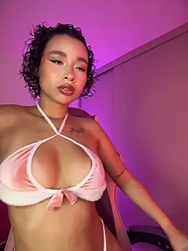 Hips hannah online show from April 2026 08:51:02 PM