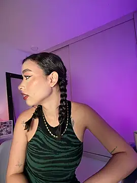 Hips hannah online show from March 2026 07:30:03 PM