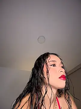 Hips hannah online show from December 2025 10:45:02 PM