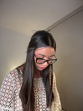 Hips hannah online show from November 2025 09:47:02 PM