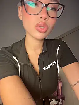 Hips hannah online show from May 2026 08:09:01 PM