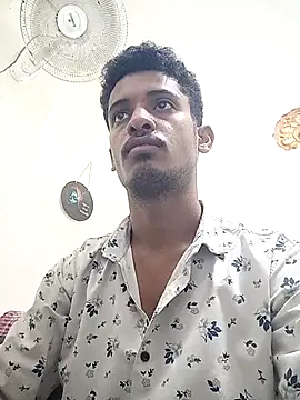 Snapshot of curlyhairboy_ chatting on September 2025 04:55:01 AM curlyhairboy online show from September 2025 04:55:01 AM