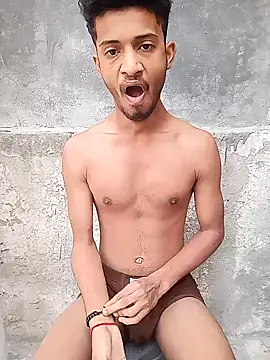 Snapshot of curlyhairboy_ chatting on October 2025 01:37:02 AM curlyhairboy online show from October 2025 01:37:02 AM