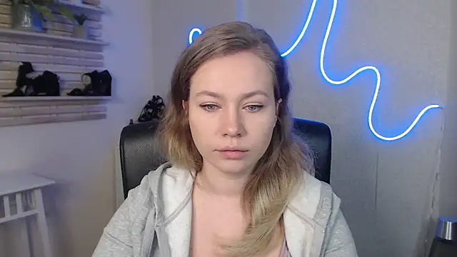 Snapshot of holly_xglam chatting on March 2025 12:54:02 AM holly xglam online show from March 2025 12:54:02 AM