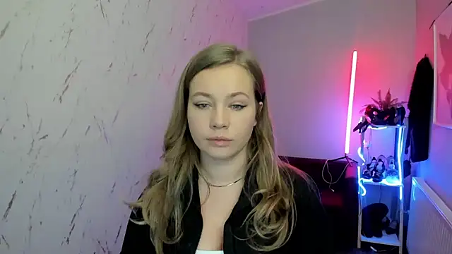 holly xglam online show from January 2026 09:08:01 PM