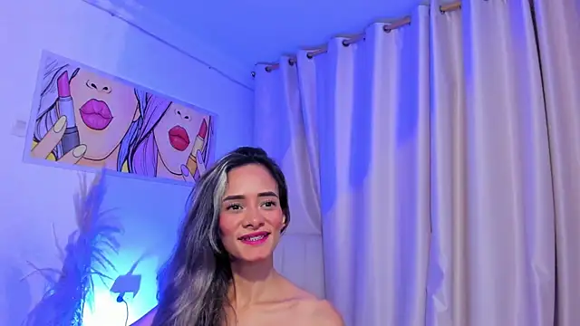 Snapshot of SkiinnyAna chatting on May 2026 07:36:02 PM SkiinnyAna online show from May 2026 07:36:02 PM