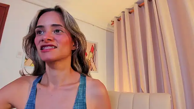 SkiinnyAna online show from October 2025 07:47:02 PM