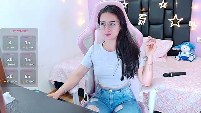 im-eliza online show from December 2025 05:28:02 PM