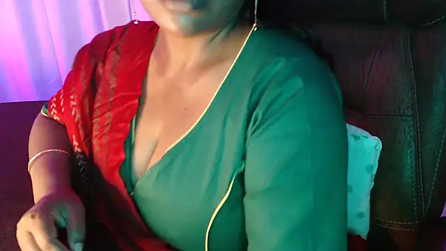 Prita07 online show from December 2025 08:58:02 AM