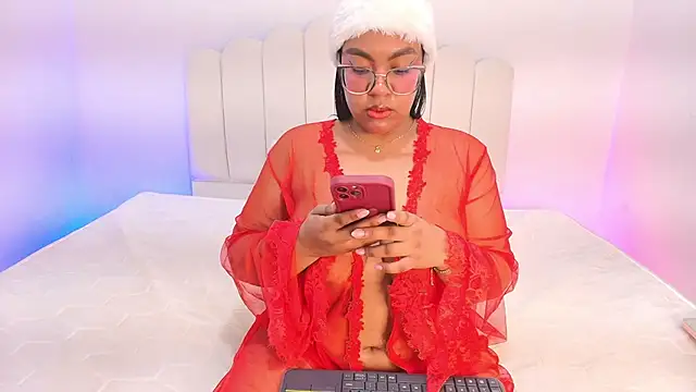 Snapshot of Esmeralda_Duarte chatting on December 2025 09:19:01 AM Esmeralda Duarte online show from December 2025 09:19:01 AM