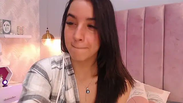 LeenaBrown online show from January 2026 12:45:01 PM