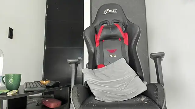 sergiio mesa27 online show from November 2025 02:06:01 PM