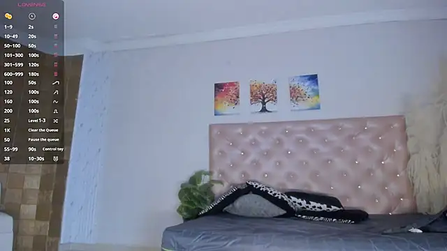 Lissalittlee online show from October 2025 07:46:01 PM