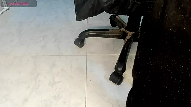 Lissalittlee online show from March 2025 07:36:01 PM