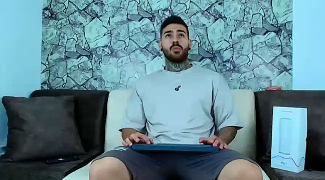 silvano torres online show from December 2024 06:30:02 PM