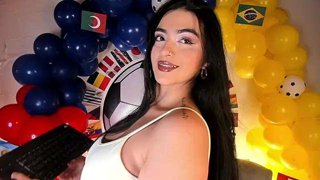Snapshot of miel_gomez chatting on July 2026 10:10:02 PM miel gomez online show from July 2026 10:10:02 PM
