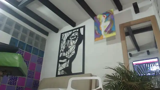 thirstymoonxx online show from May 2026 06:00:01 AM