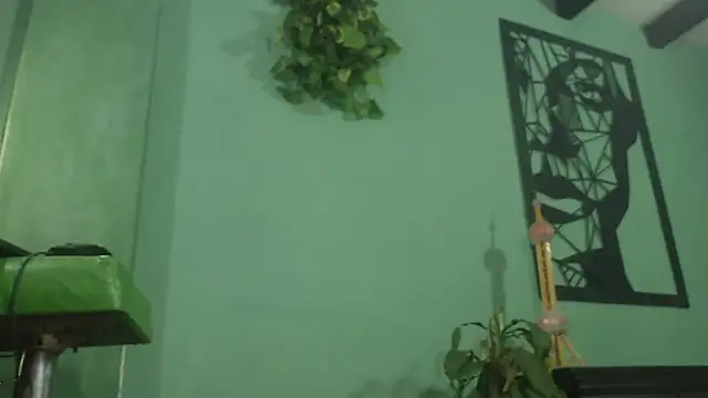 thirstymoonxx online show from November 2025 03:21:01 AM