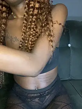 pretty maliah online show from February 2026 09:34:01 PM