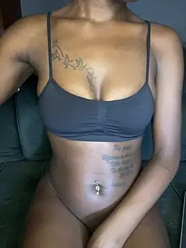 pretty maliah online show from May 2026 09:40:02 PM
