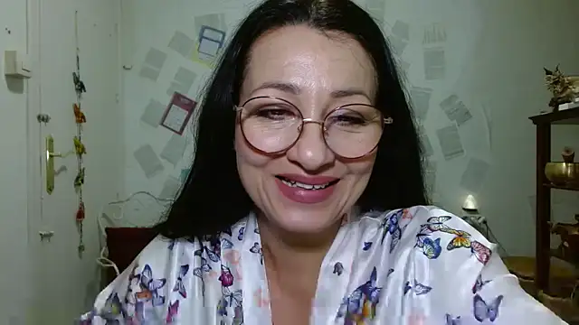 Snapshot of KeisyNeonX chatting on May 2026 08:35:01 PM KeisyNeonX online show from May 2026 08:35:01 PM
