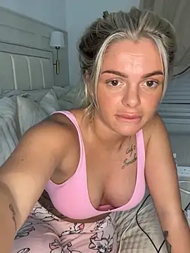 IrishTeenBarbie69 online show from October 2025 10:00:01 PM