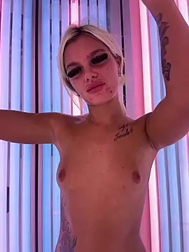IrishTeenBarbie69 online show from December 2024 05:38:02 PM