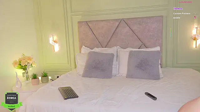  Miss Kimm online show from March 2026 12:20:01 PM