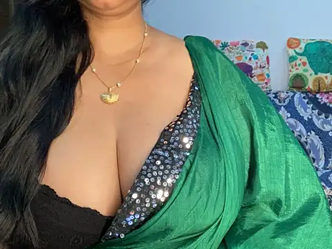Aishwarya 101  online show from October 2025 05:37:01 PM