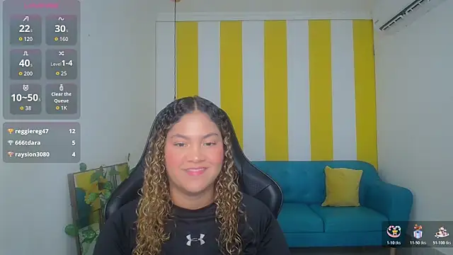 Snapshot of Cristal_War chatting on November 2025 11:19:02 PM Cristal War online show from November 2025 11:19:02 PM