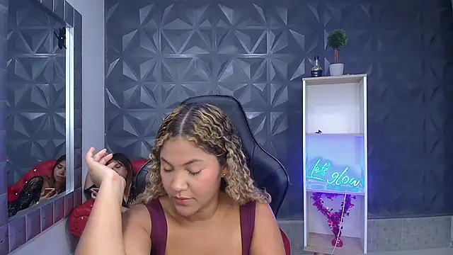 Cristal War online show from February 2026 11:27:01 PM