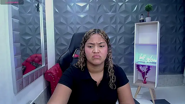 Cristal War online show from February 2026 11:01:02 PM