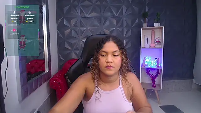 Cristal War online show from December 2025 10:59:01 PM