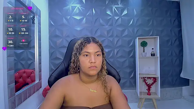 Cristal War online show from March 2026 10:45:01 PM