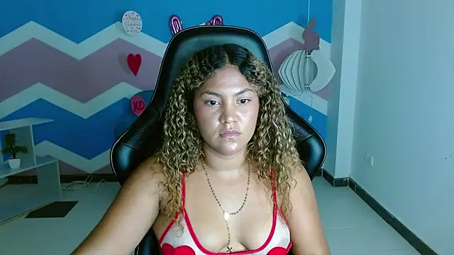 Cristal War online show from February 2025 11:42:01 PM