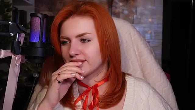 Snapshot of Chriss_Fox chatting on February 2025 06:30:01 PM Chriss Fox online show from February 2025 06:30:01 PM