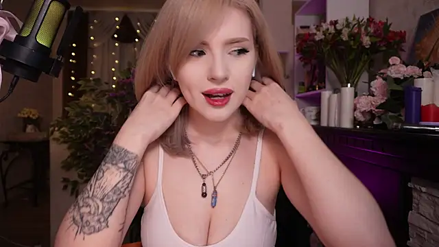 Chriss Fox online show from February 2026 03:35:02 PM