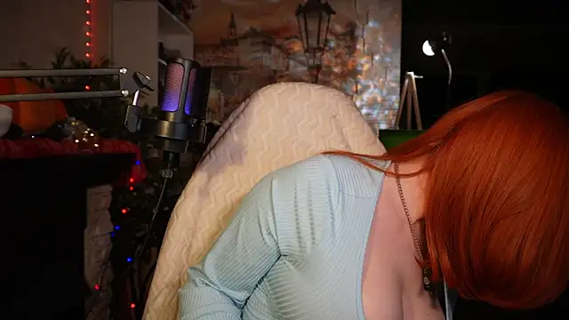 Snapshot of Chriss_Fox chatting on February 2025 06:35:02 PM Chriss Fox online show from February 2025 06:35:02 PM