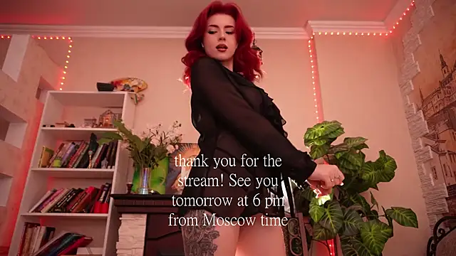 Snapshot of Chriss_Fox chatting on December 2025 08:04:02 PM Chriss Fox online show from December 2025 08:04:02 PM