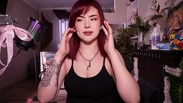 Snapshot of Chriss_Fox chatting on September 2025 03:19:02 PM Chriss Fox online show from September 2025 03:19:02 PM