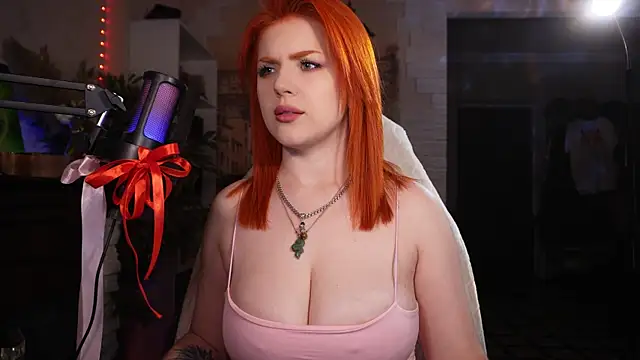 Snapshot of Chriss_Fox chatting on March 2025 03:18:02 PM Chriss Fox online show from March 2025 03:18:02 PM