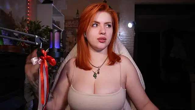 Snapshot of Chriss_Fox chatting on February 2025 03:21:01 PM Chriss Fox online show from February 2025 03:21:01 PM