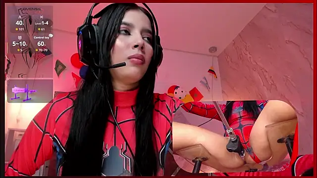 Snapshot of SweetieCloe_ chatting on July 2026 01:57:01 PM SweetieCloe online show from July 2026 01:57:01 PM
