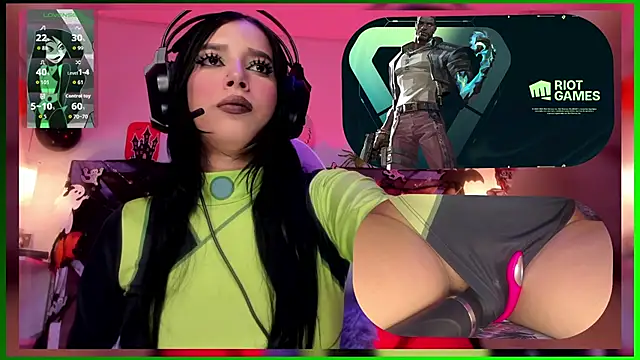 Snapshot of SweetieCloe_ chatting on October 2025 09:38:01 PM SweetieCloe online show from October 2025 09:38:01 PM