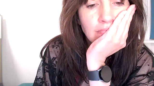 Ella Next Door online show from April 2026 08:54:02 PM